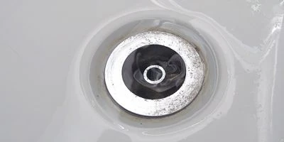 Badewanne entstopft