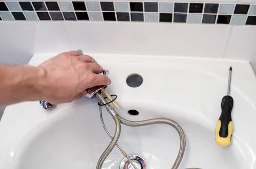 Wasserhahn tropft